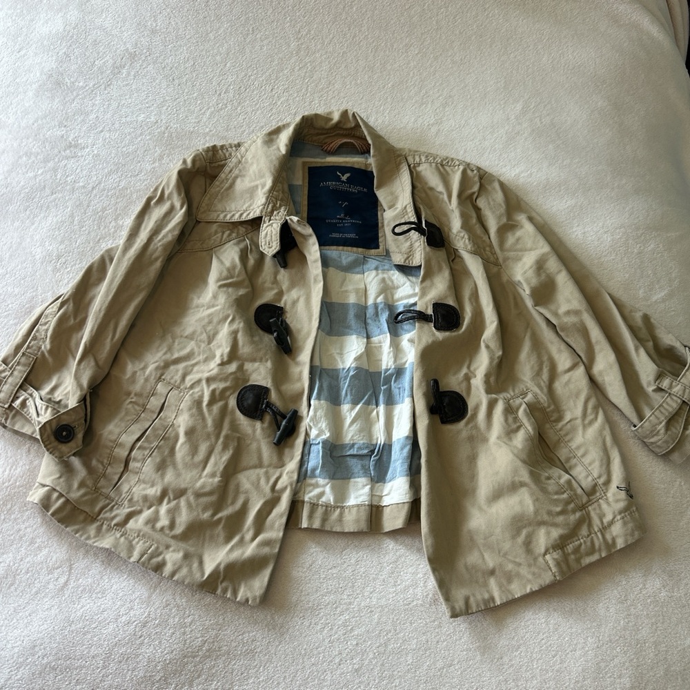 American Eagle Outfitters, children’s small, tan with blue and white stripes
